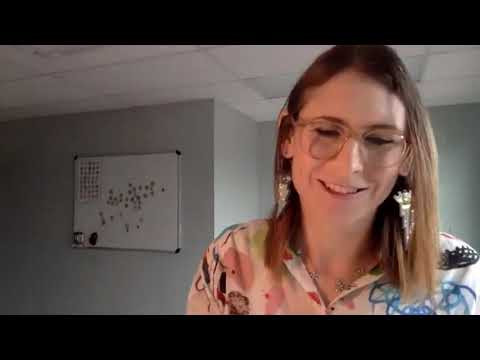 Kat Quin in an #NZCYA Books Alive event with LIANZA